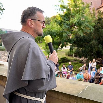 800-lecie chwalebnej śmierci św. Franciszka, Transitus w Poznaniu grafika